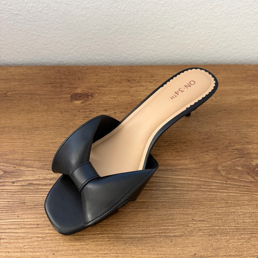 ON 34th Black Bow 2” Heeled Sandals Sz 10